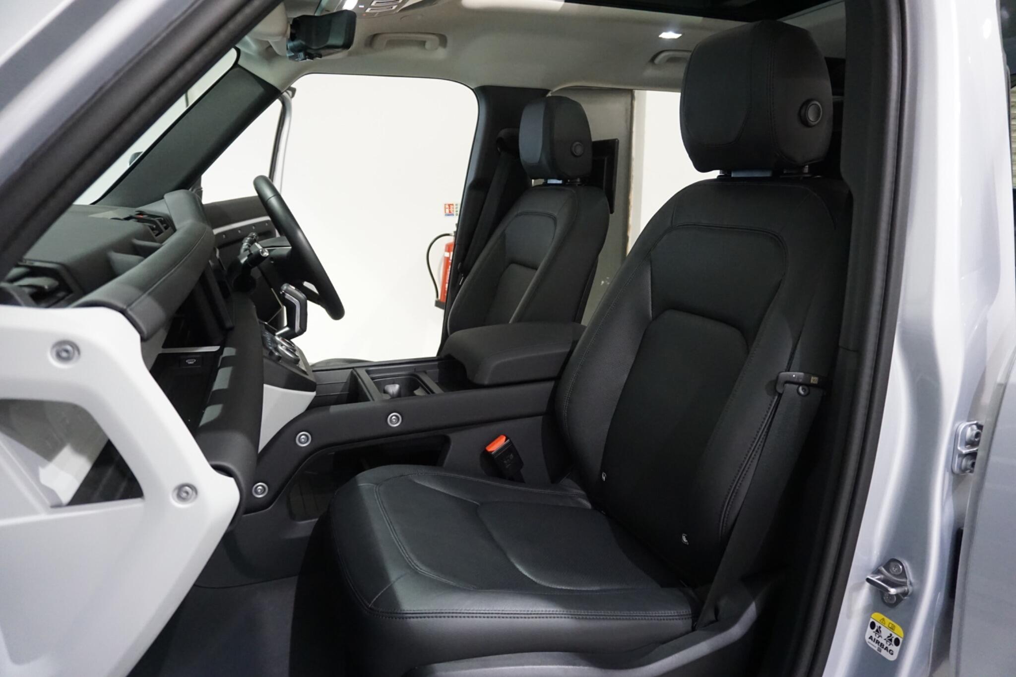Land Rover Defender 110 2.0 P400e 15.4kWh XS Edition SUV 5dr Petrol Plug-in Hybrid Auto 4WD Euro 6 (s/s) (404 ps)